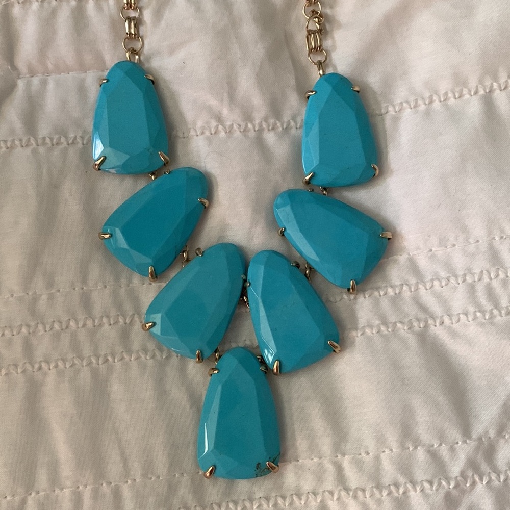 Kendra Scott turquoise Harlow necklace - Picture 2 of 3